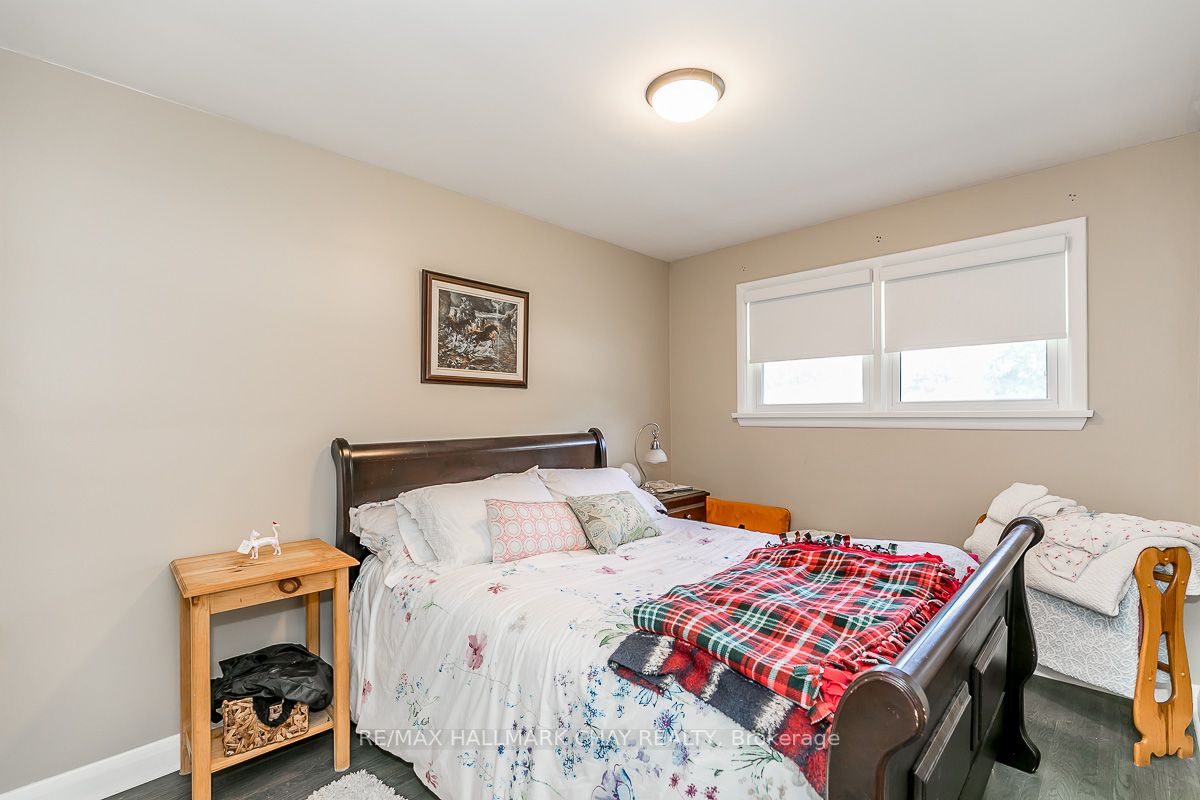 6 Jonathan Crt