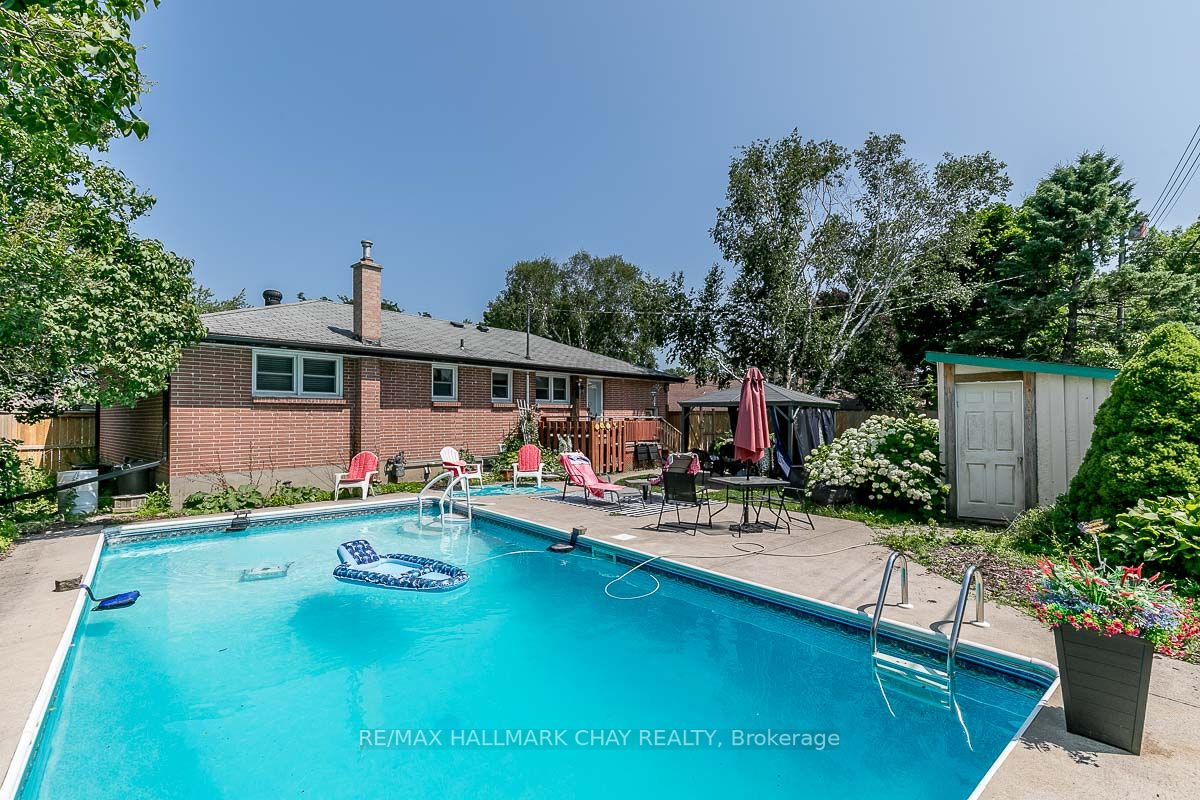 6 Jonathan Crt