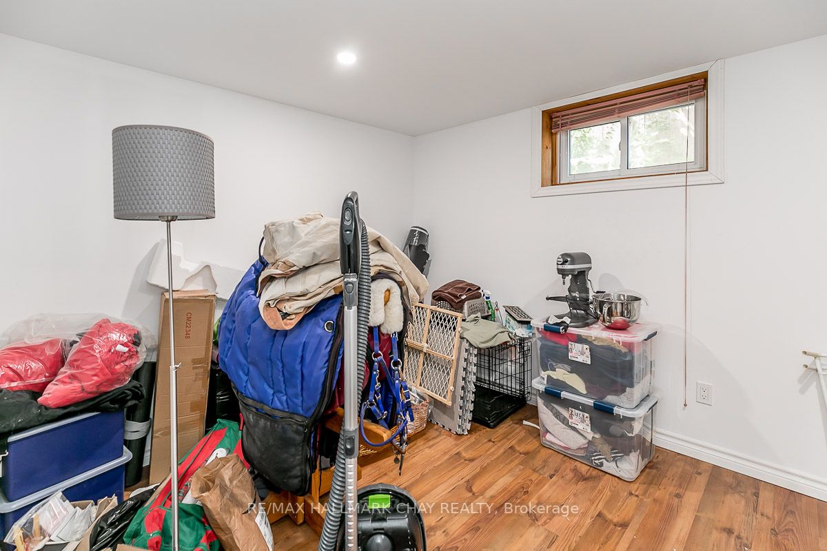 6 Jonathan Crt