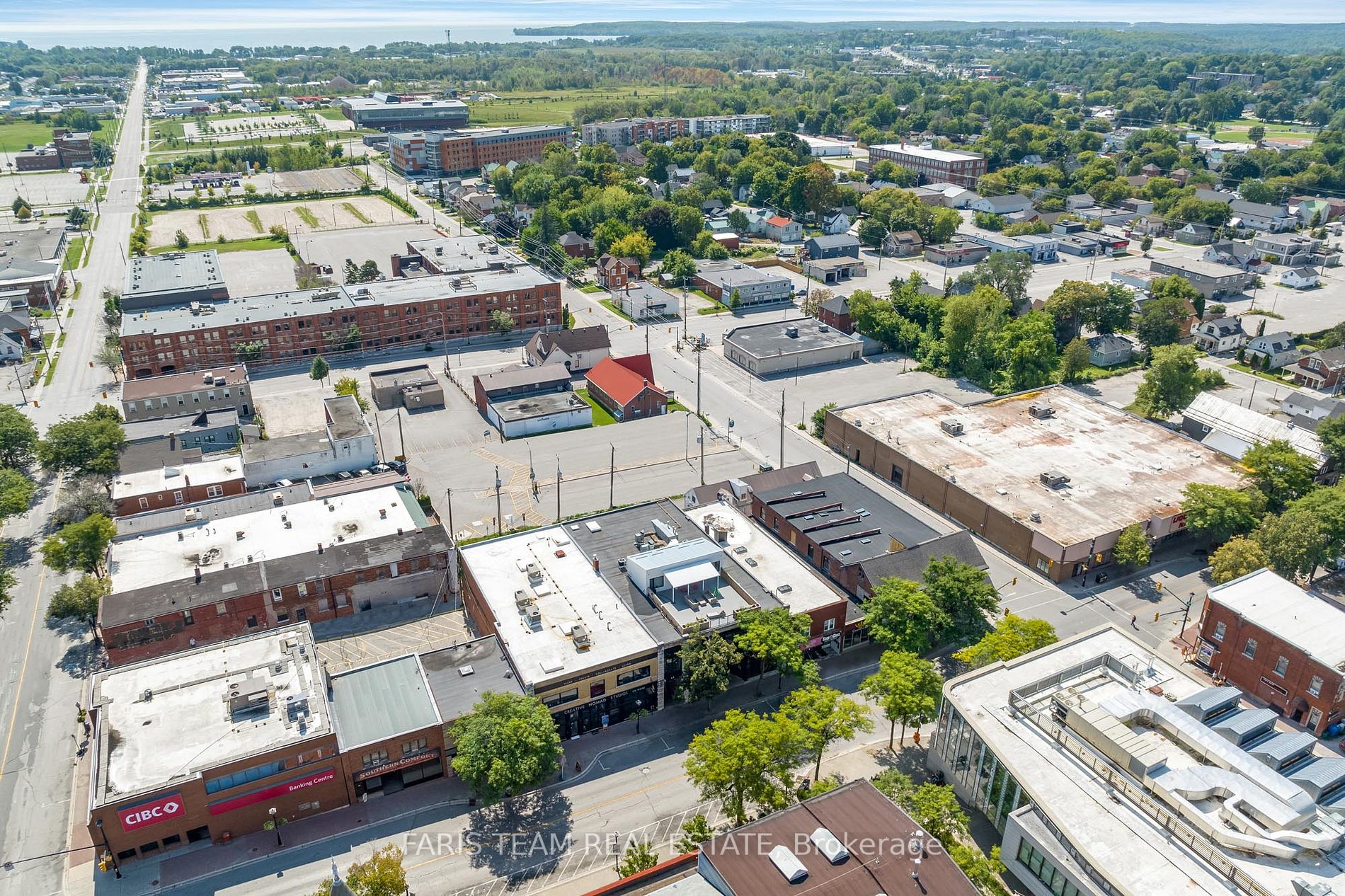 31 Mississaga St W