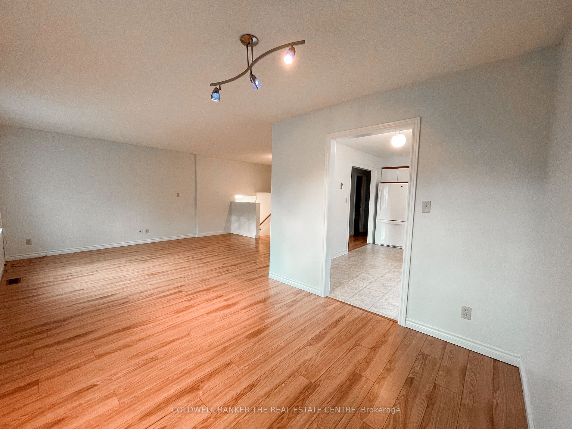 3 Elizabeth St, #Upper