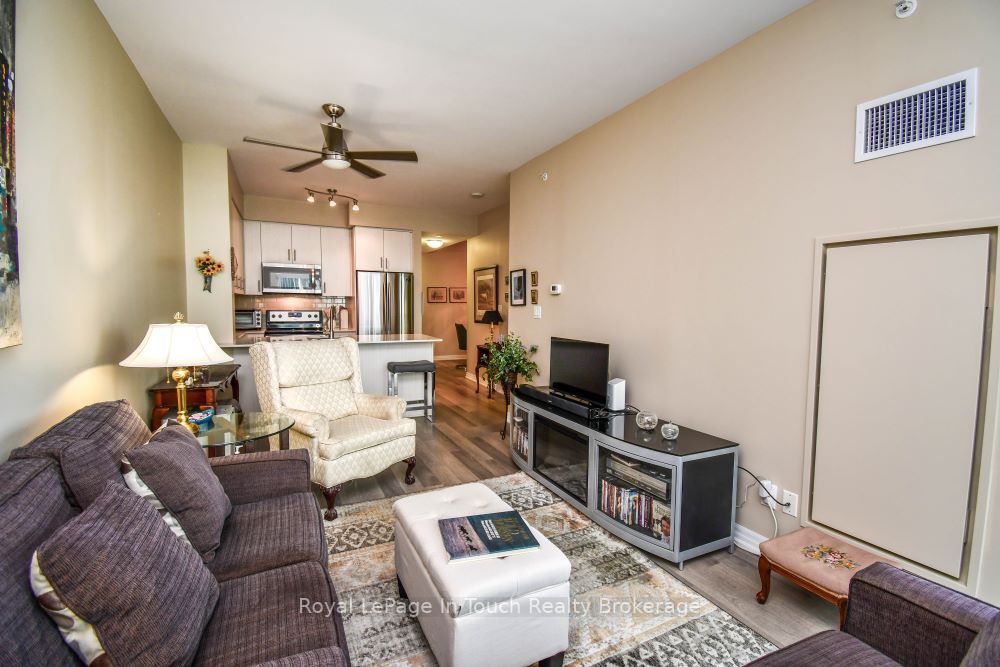 111 Worsley St, #513