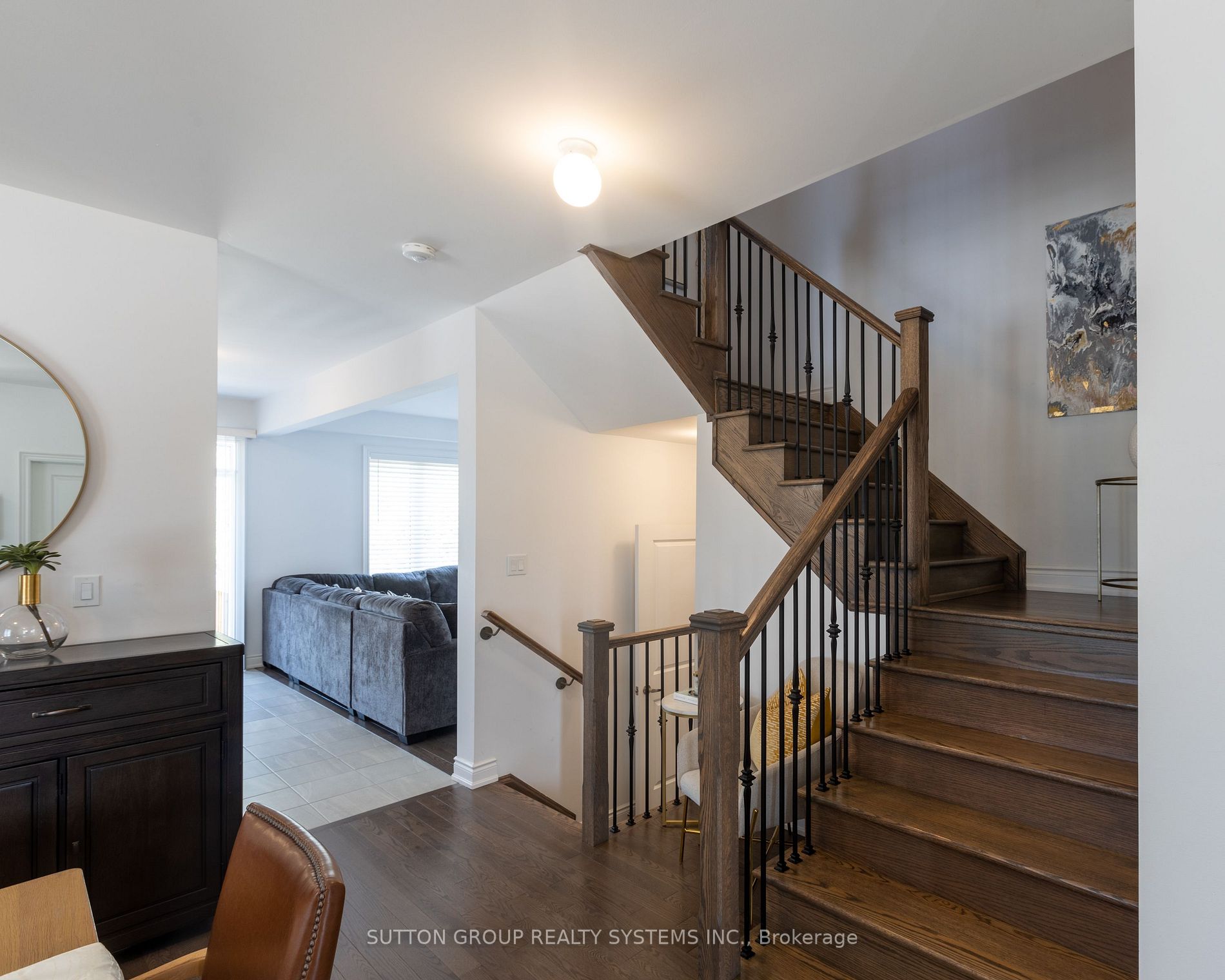 57 Emerald St