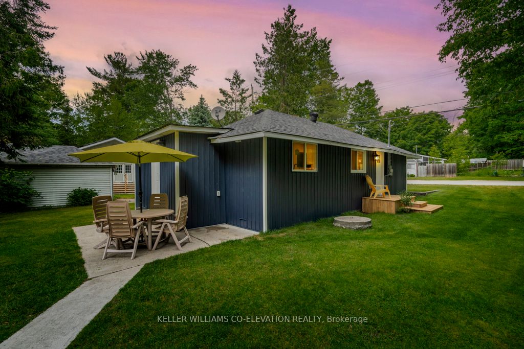 1966 Tiny Beaches Rd S