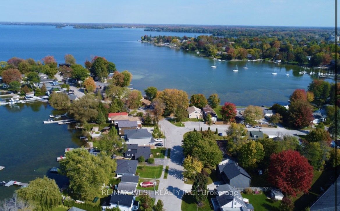 159 Cedar Island Rd