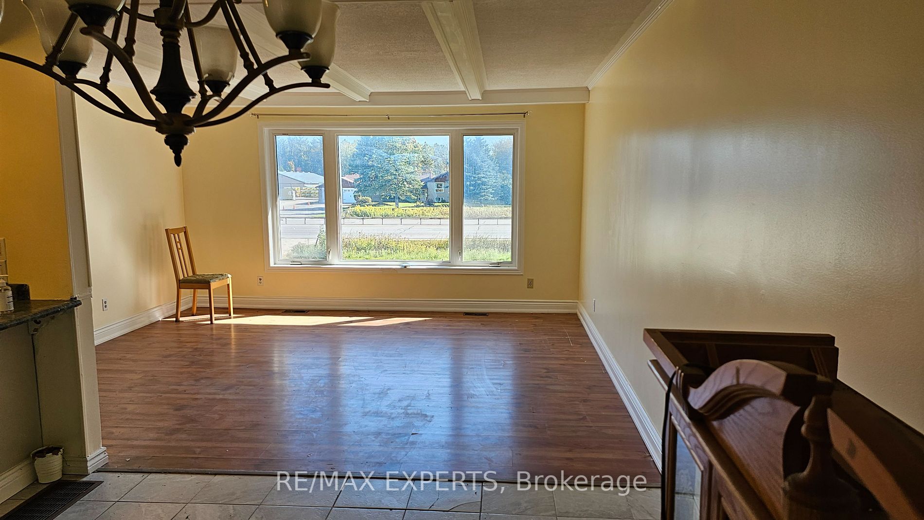 2336 Highway 11 St S, #Main