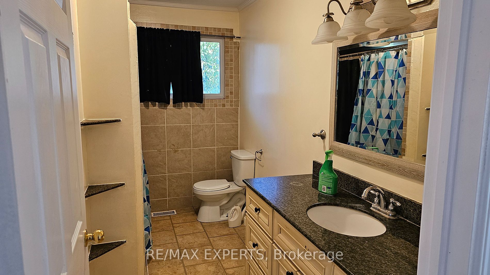 2336 Highway 11 St S, #Main