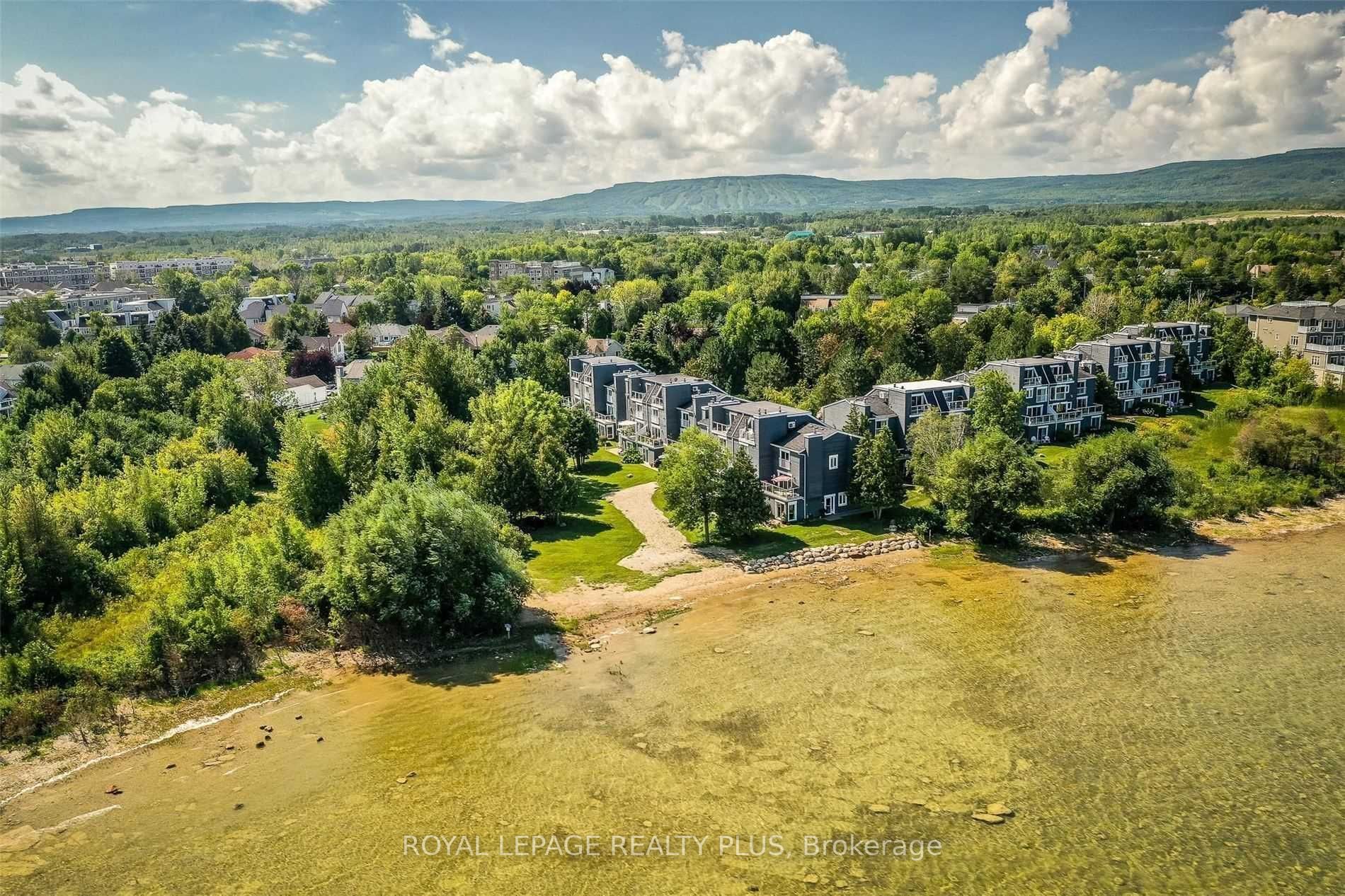 44 Trott Blvd, #6