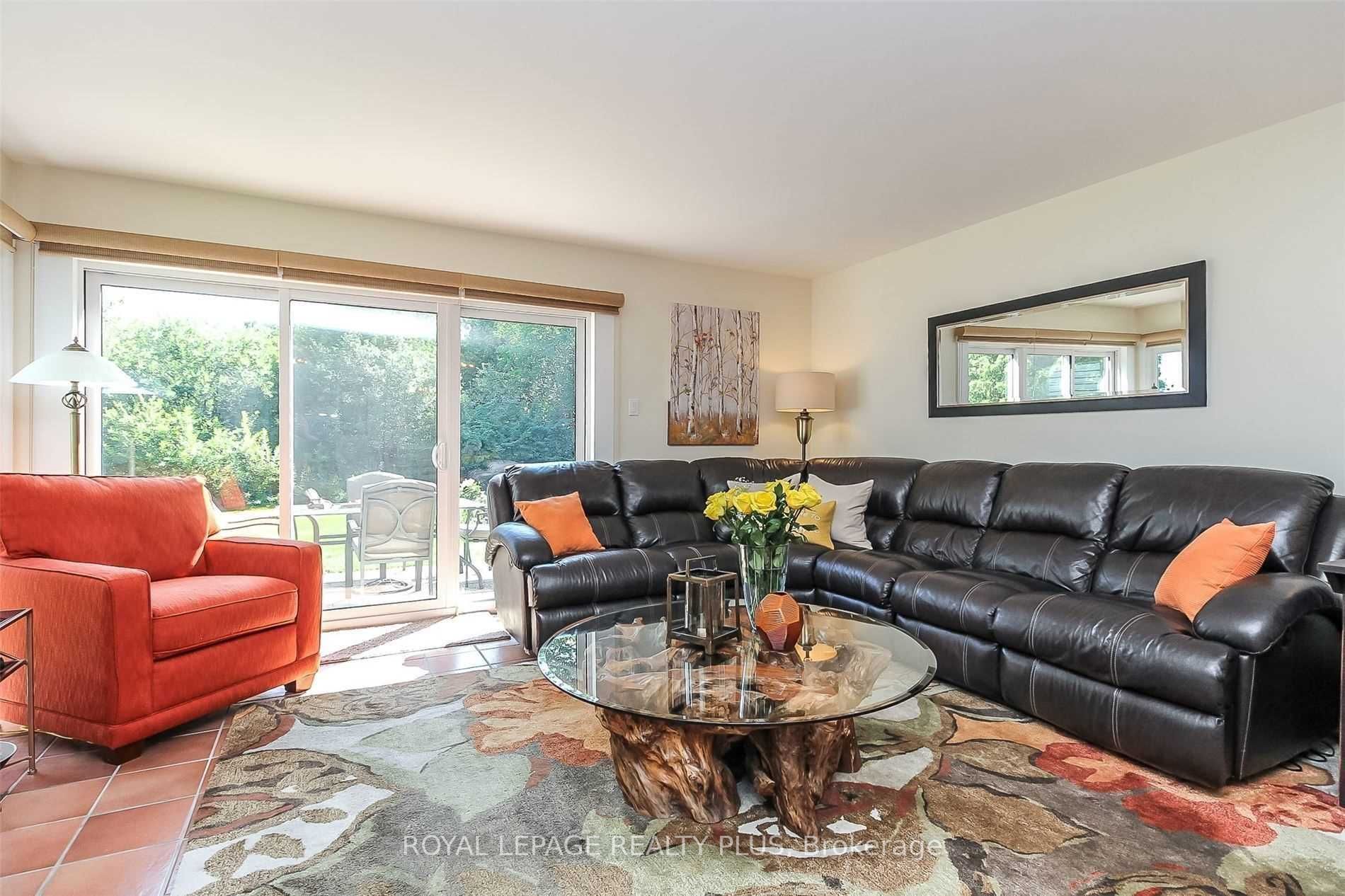 44 Trott Blvd, #6