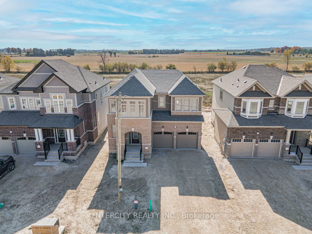 75 Season Cres S