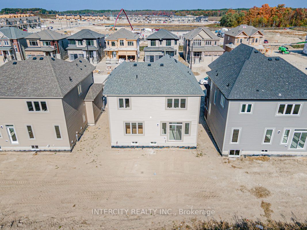 75 Season Cres S