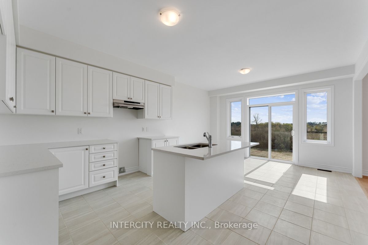 75 Season Cres S