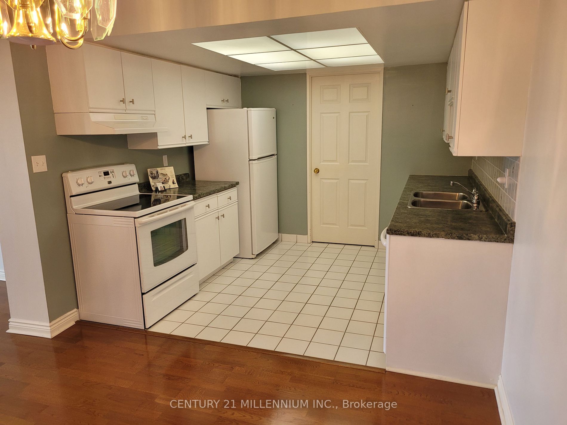 172 Eighth St, #607