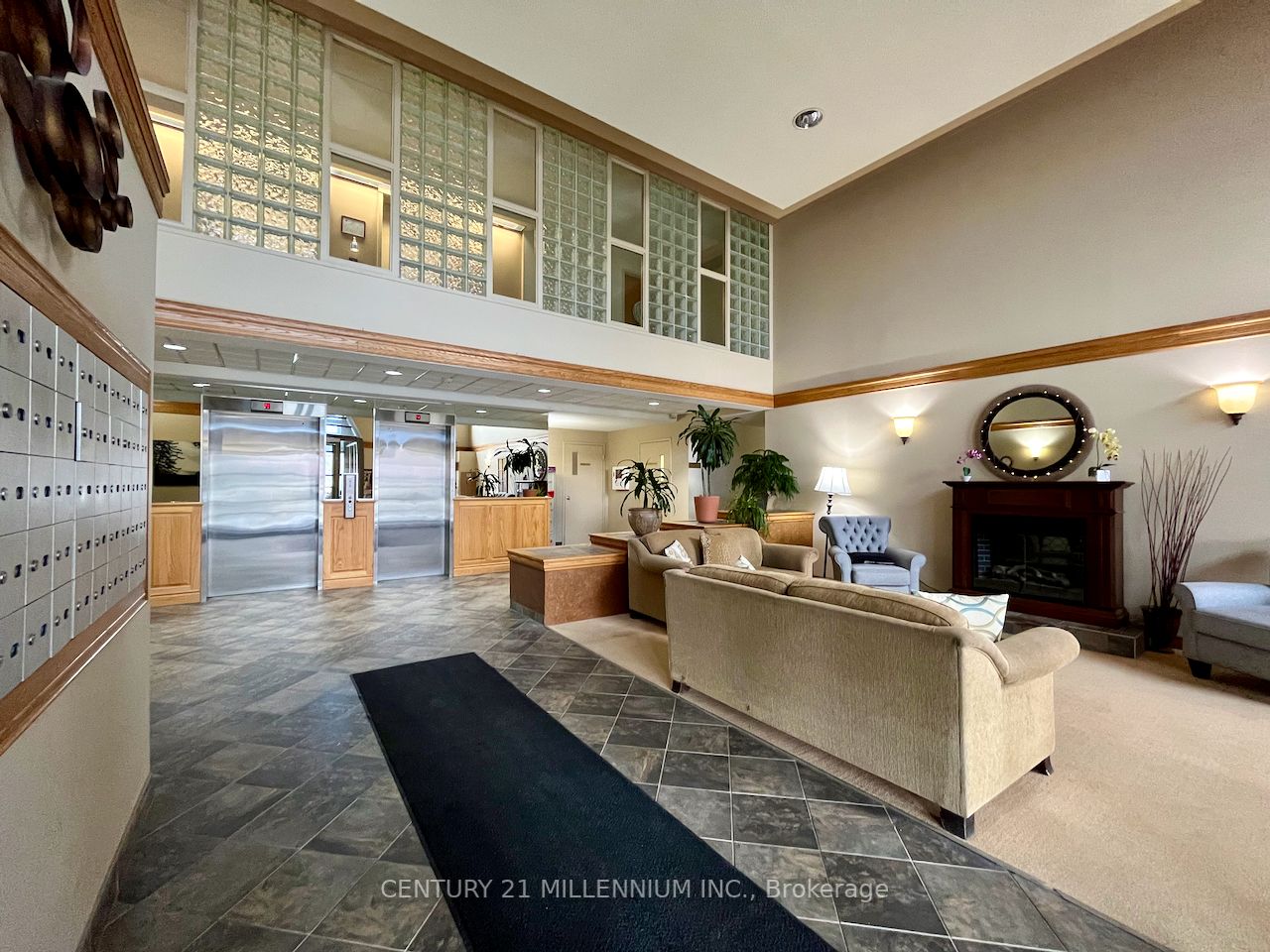 172 Eighth St, #607