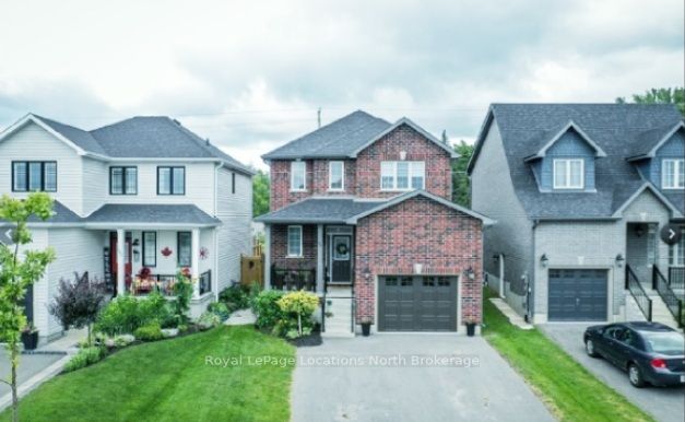 99 Lockerbie Cres
