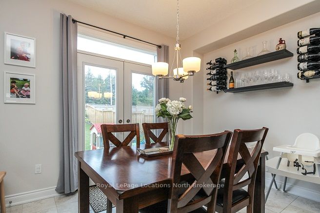 99 Lockerbie Cres