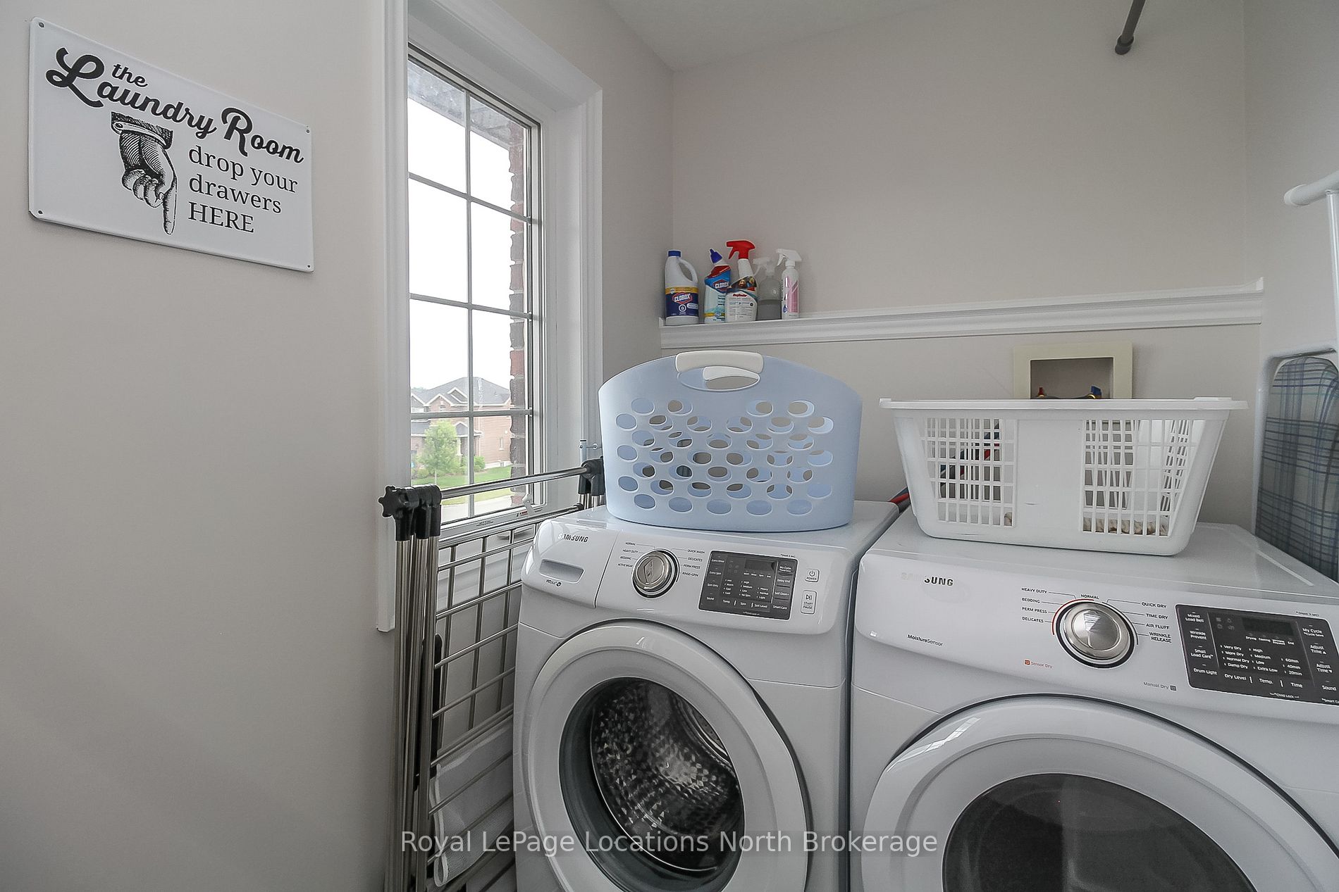 99 Lockerbie Cres