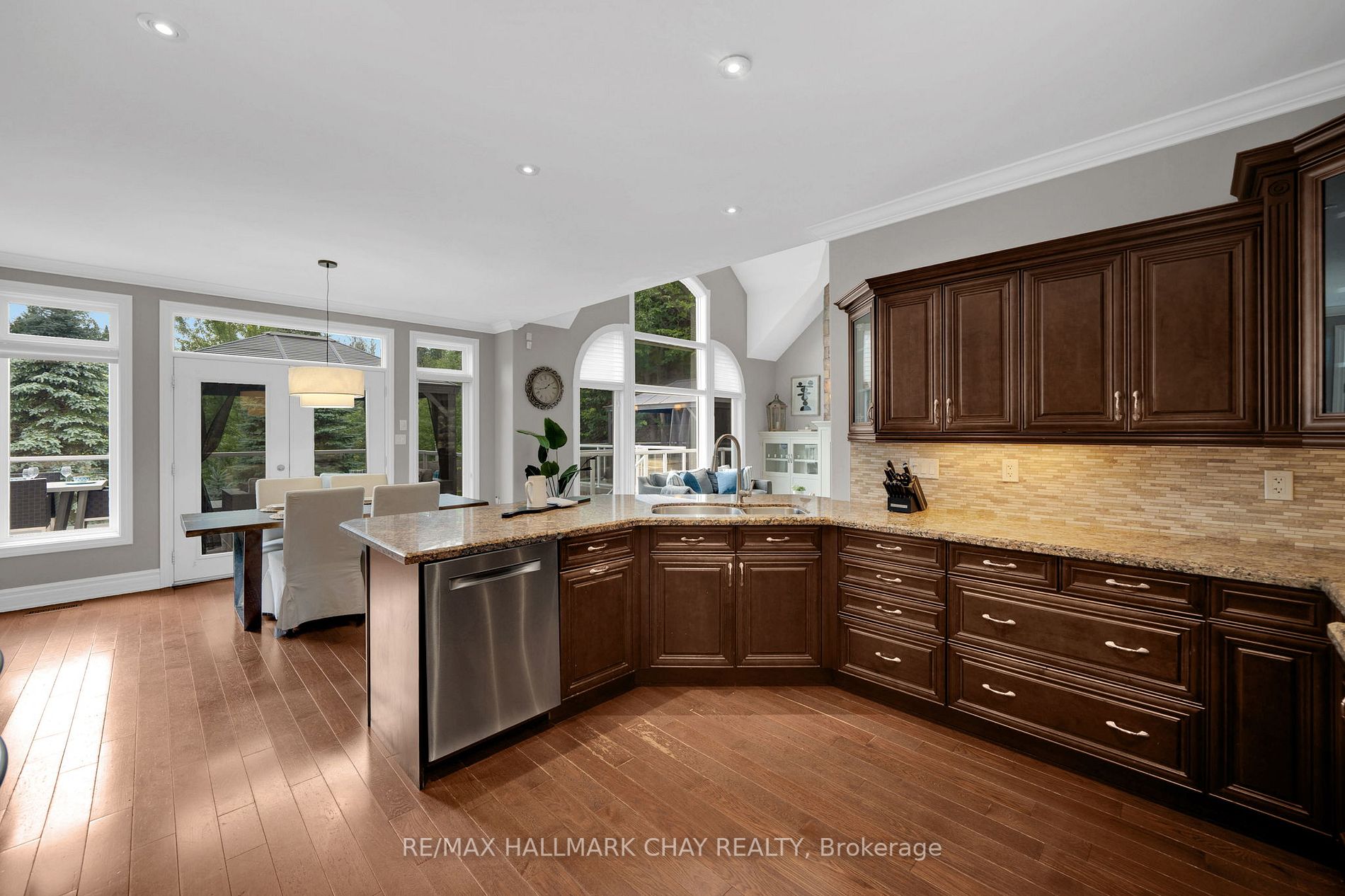 41 Lilac Lane