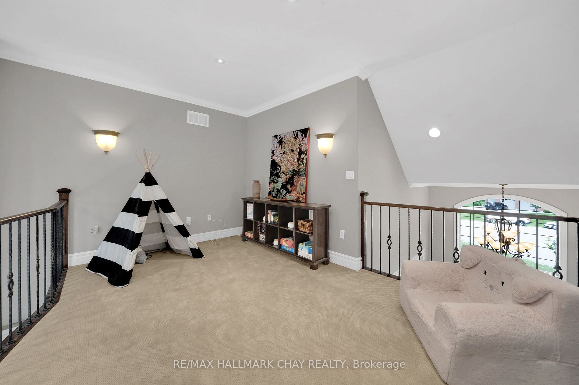41 Lilac Lane