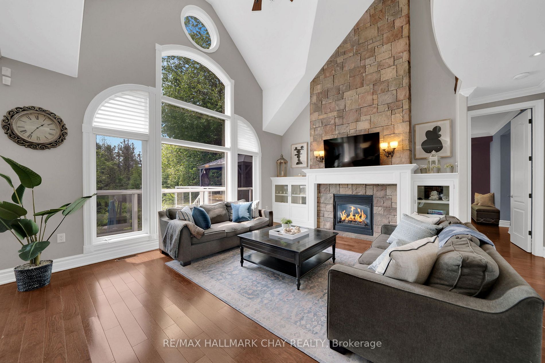 41 Lilac Lane