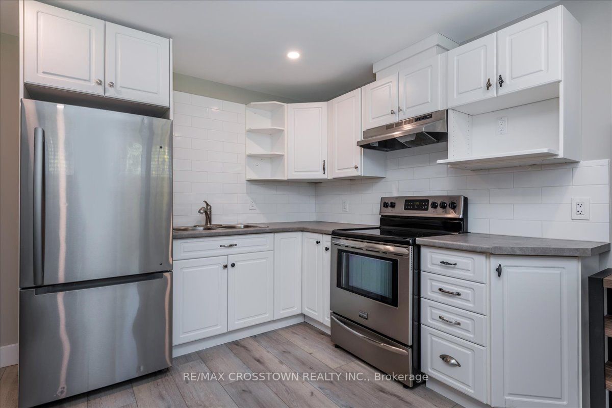 25 Moreau Way