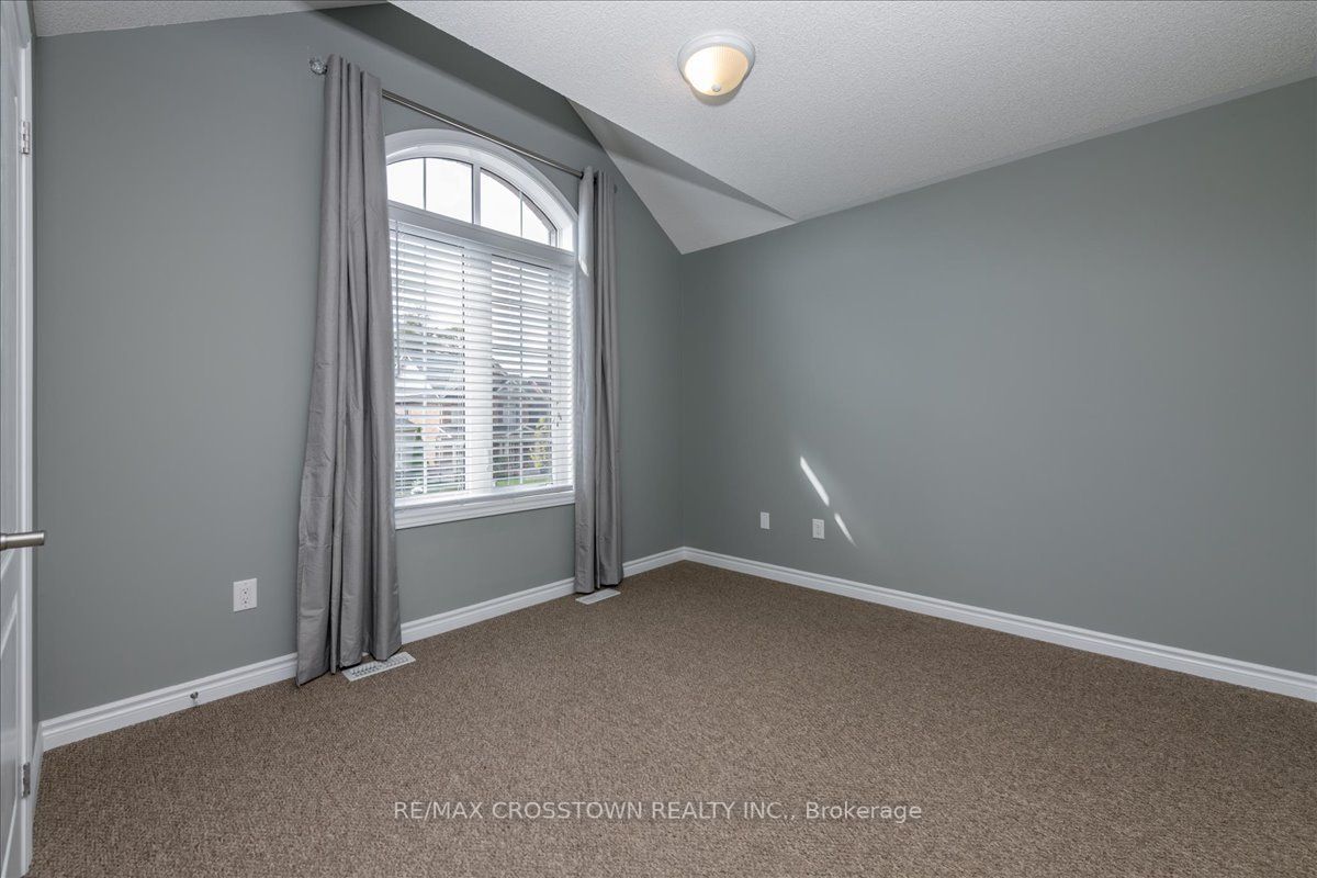 25 Moreau Way