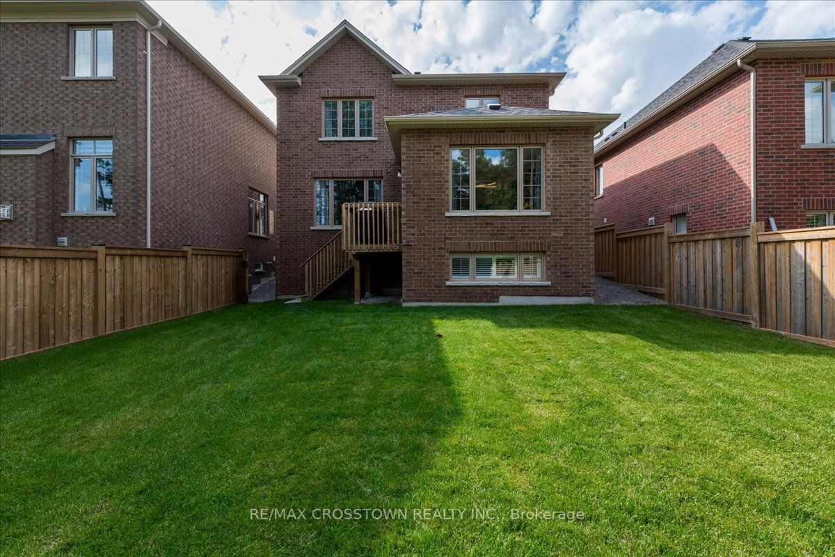 25 Moreau Way