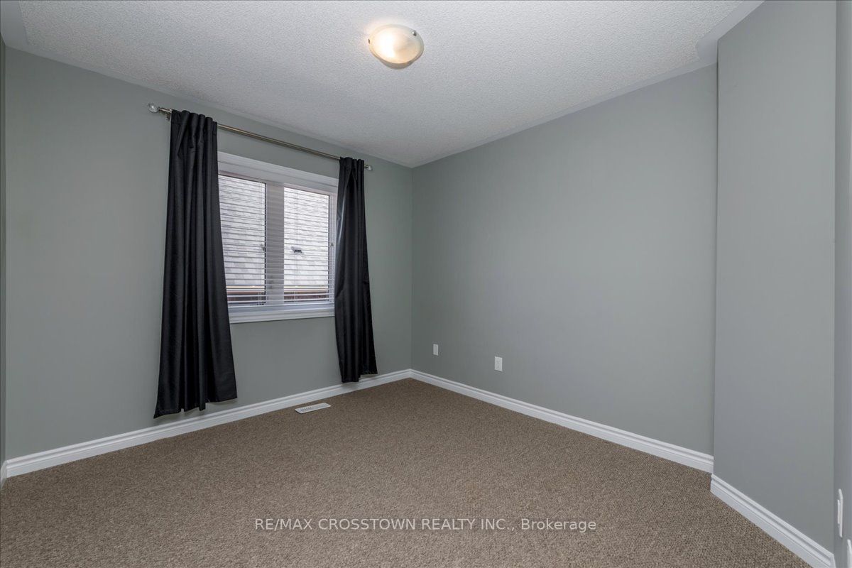 25 Moreau Way