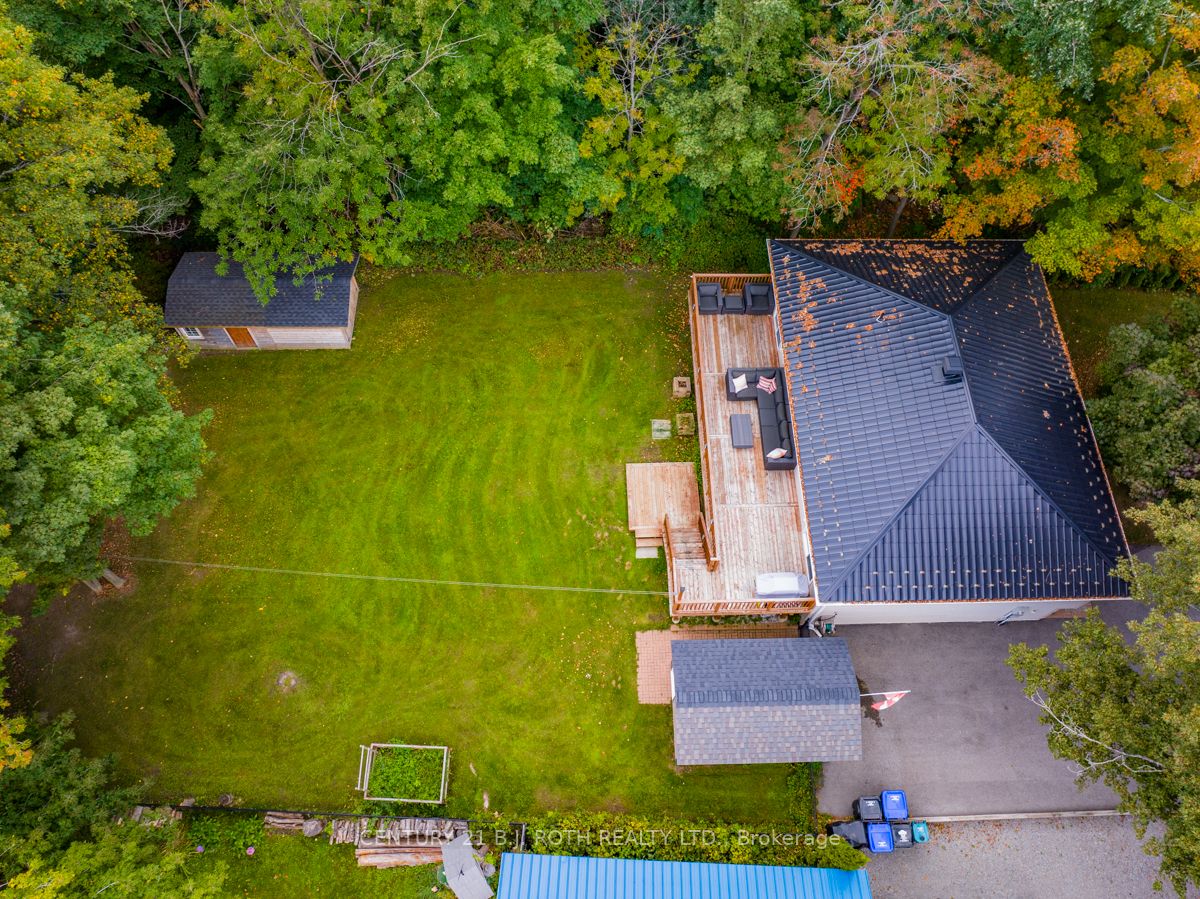 229 Moonstone Rd E