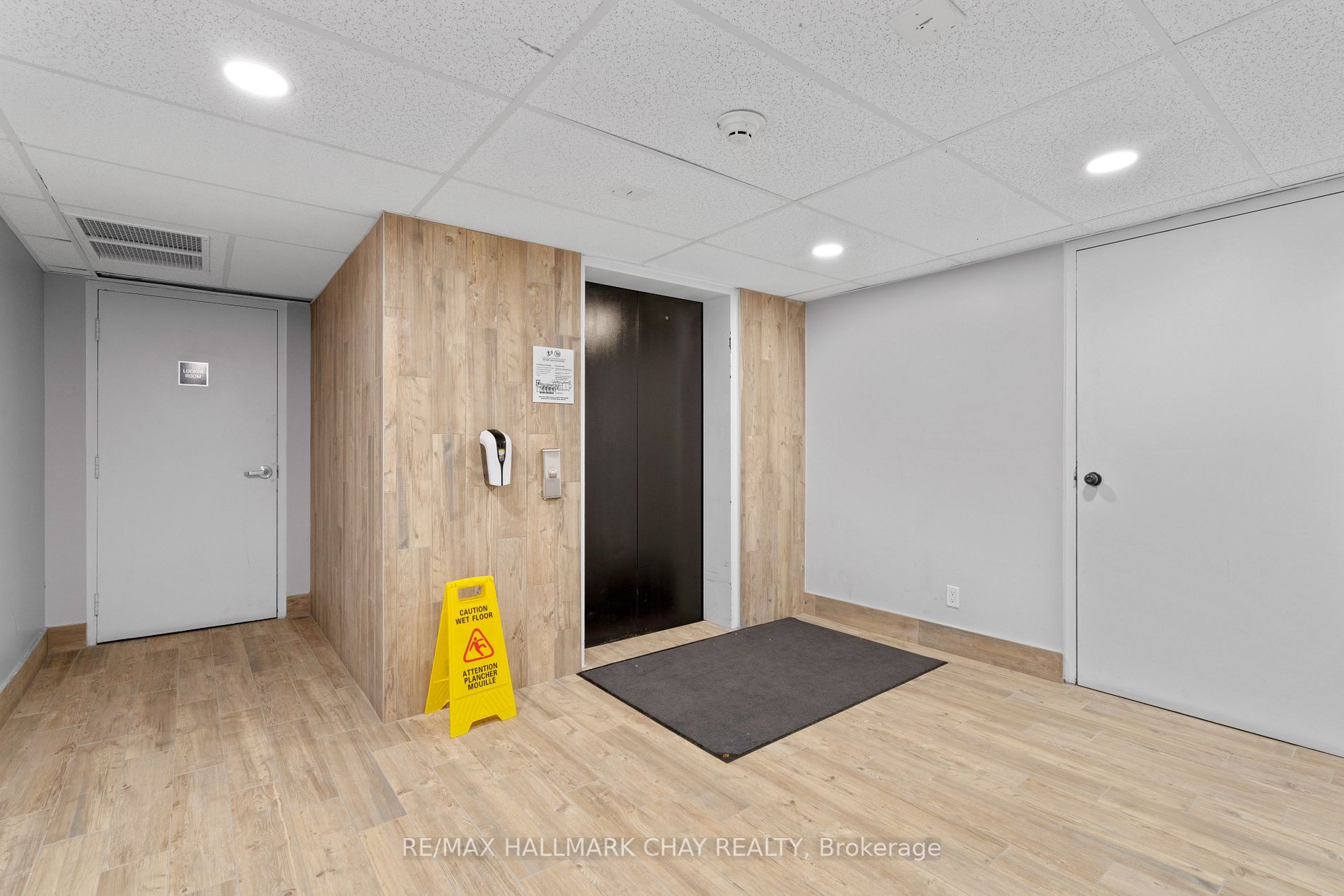 80 Horseshoe Blvd, #001
