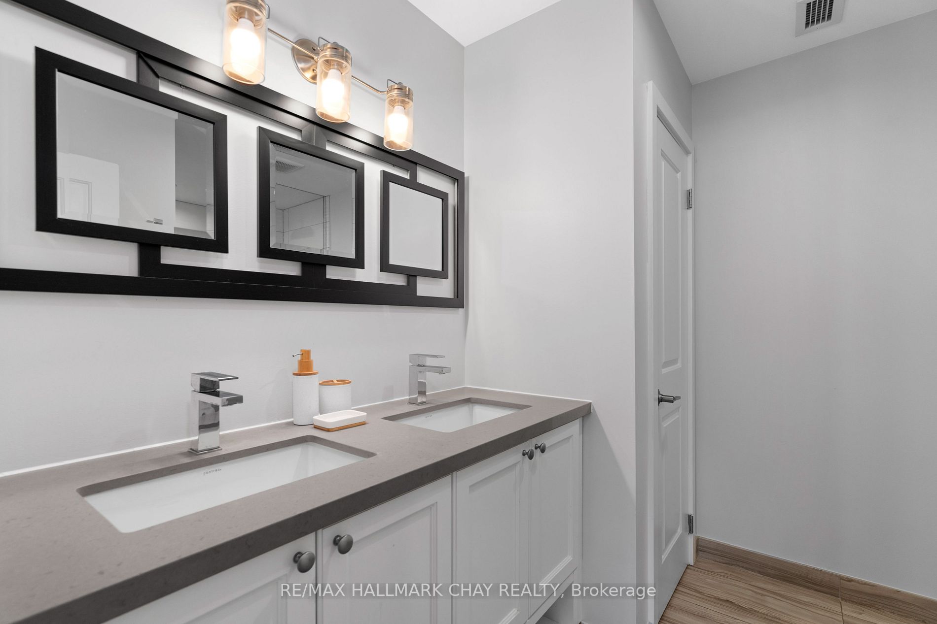 80 Horseshoe Blvd, #001