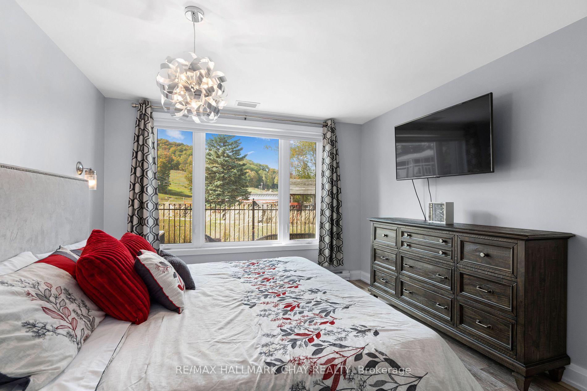 80 Horseshoe Blvd, #001