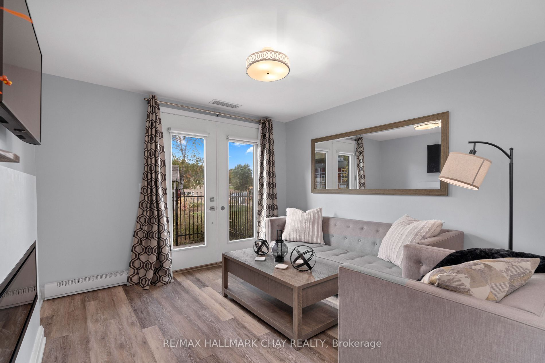 80 Horseshoe Blvd, #001