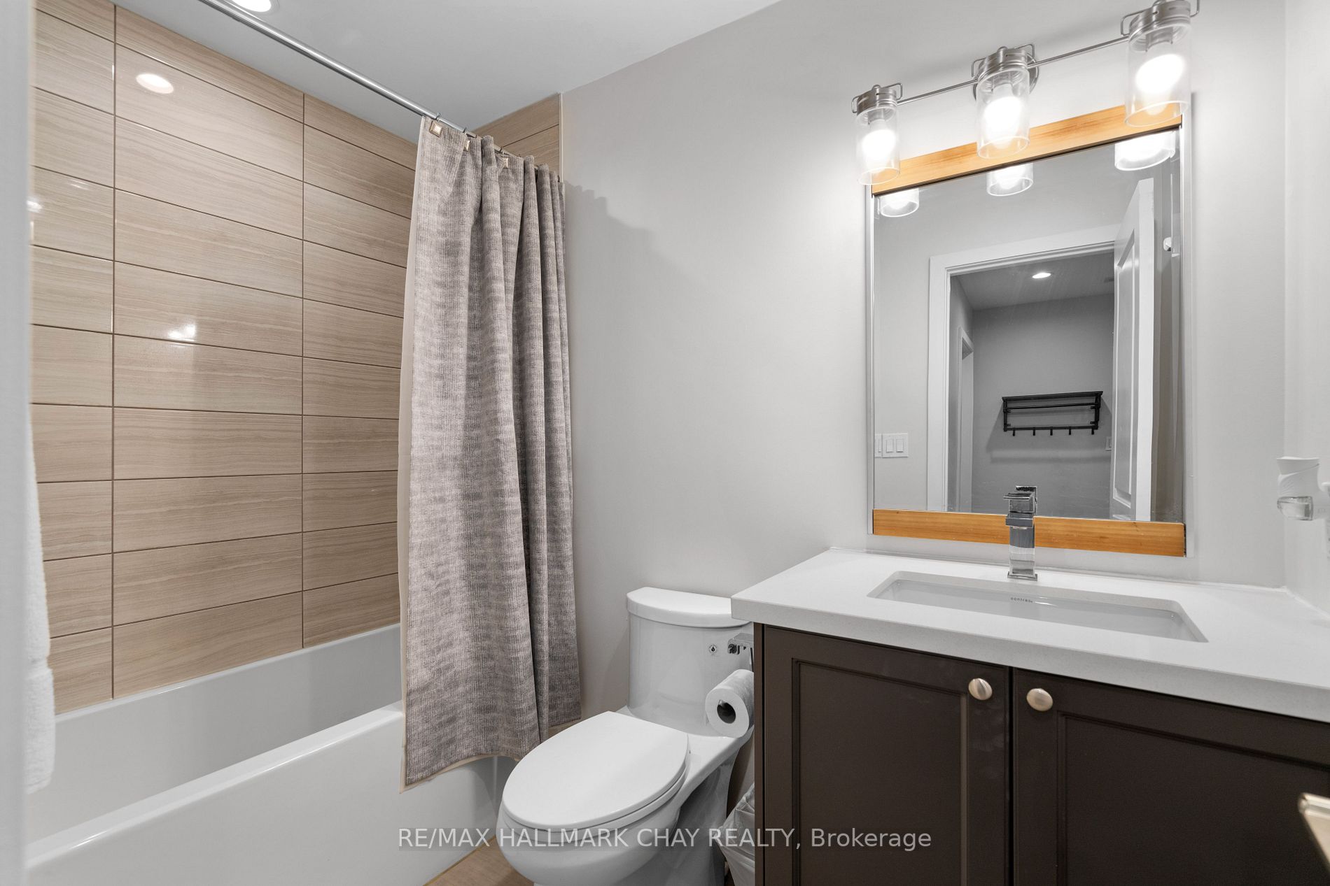 80 Horseshoe Blvd, #001