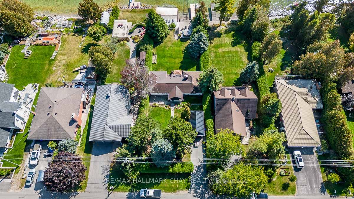 1125 Woodland Drive