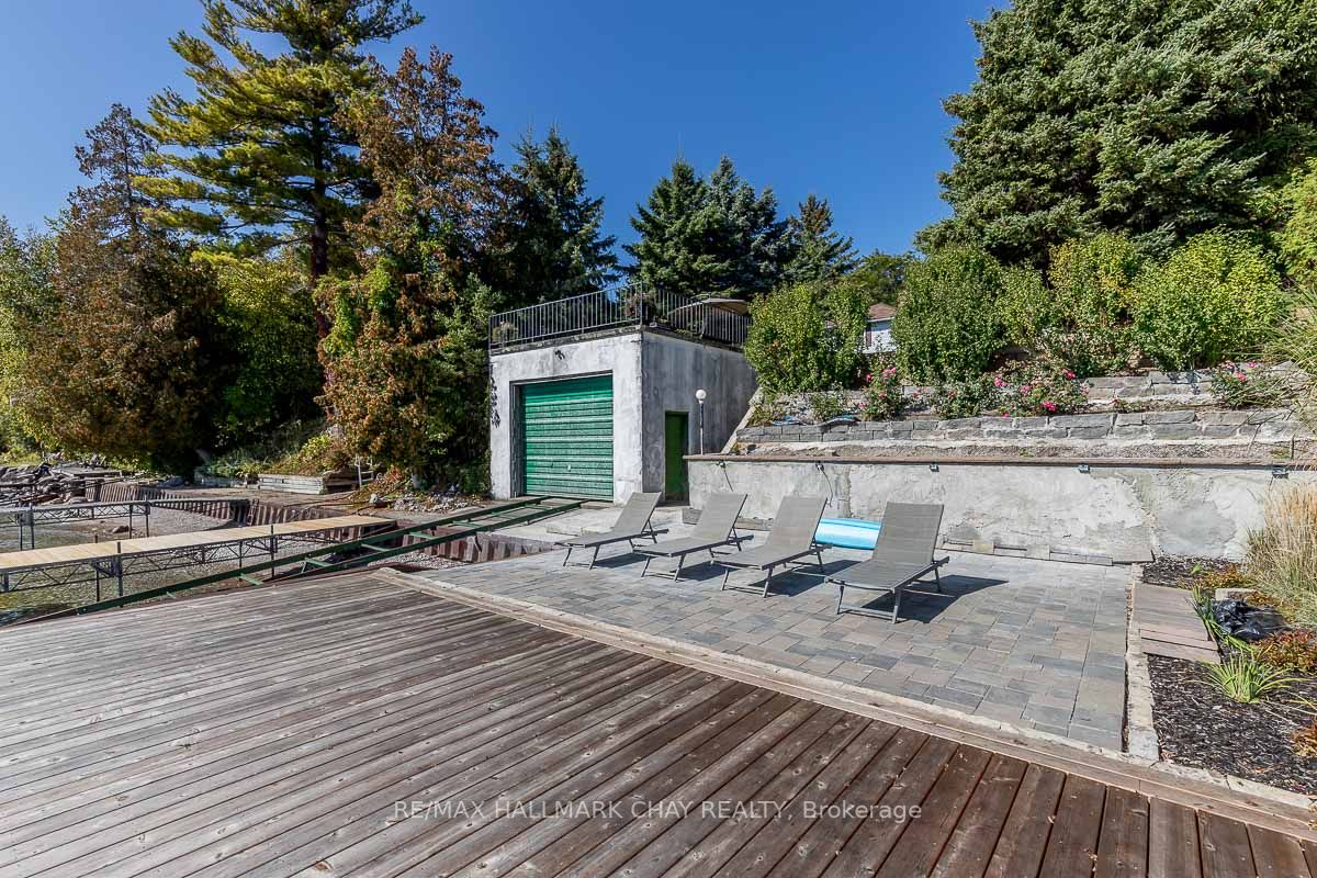 1125 Woodland Drive