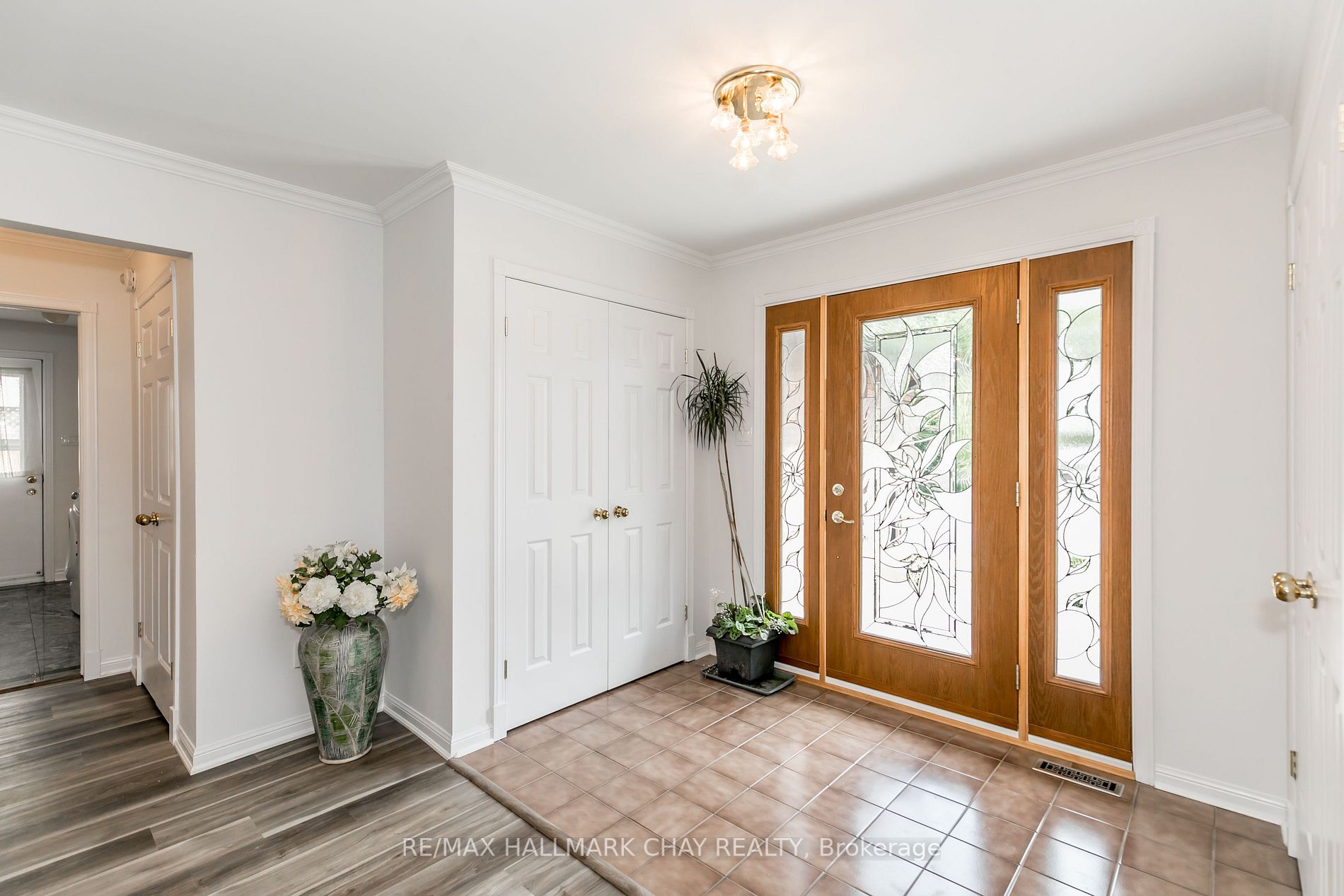 18 Valley Drive
