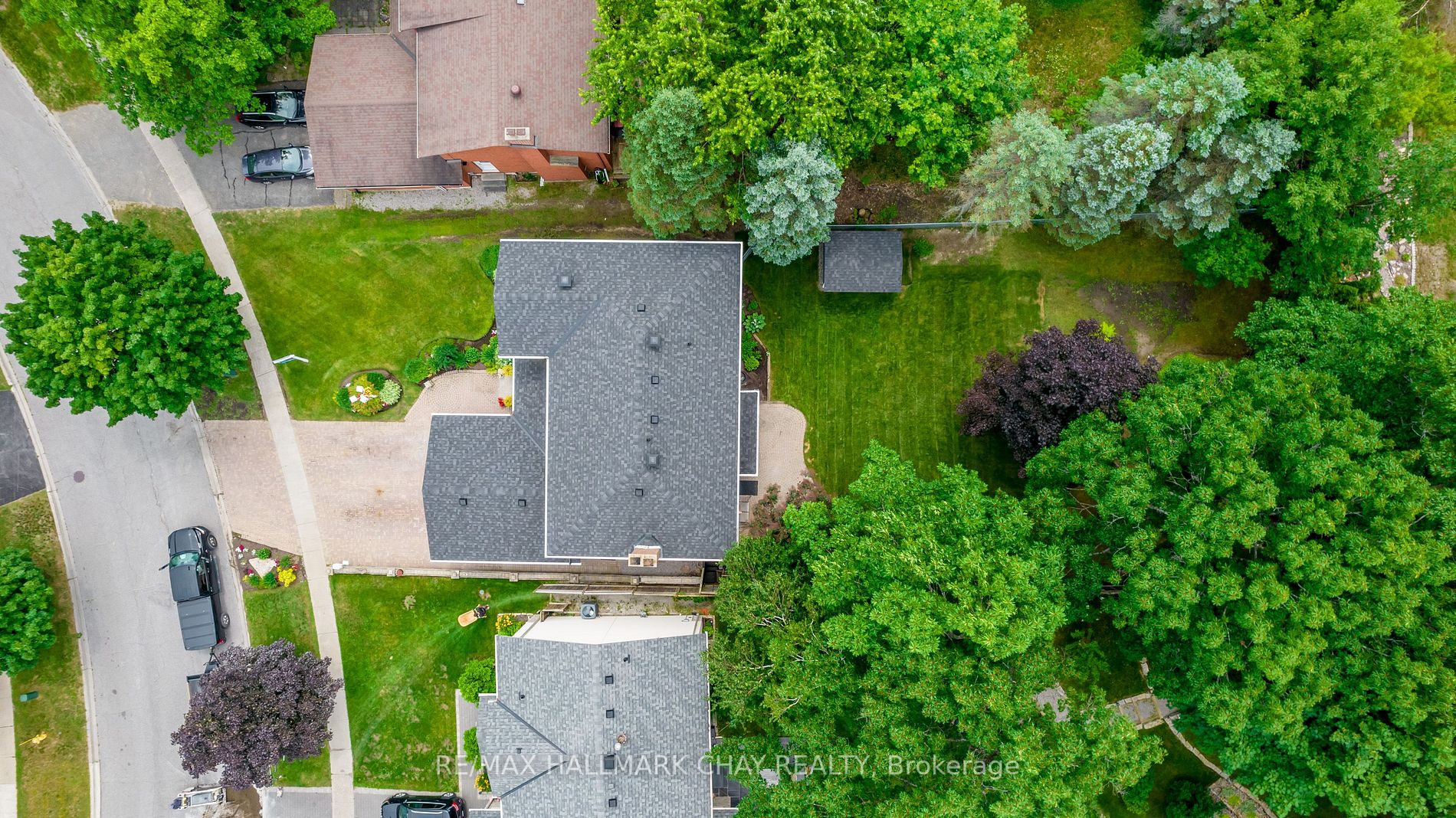 18 Valley Drive