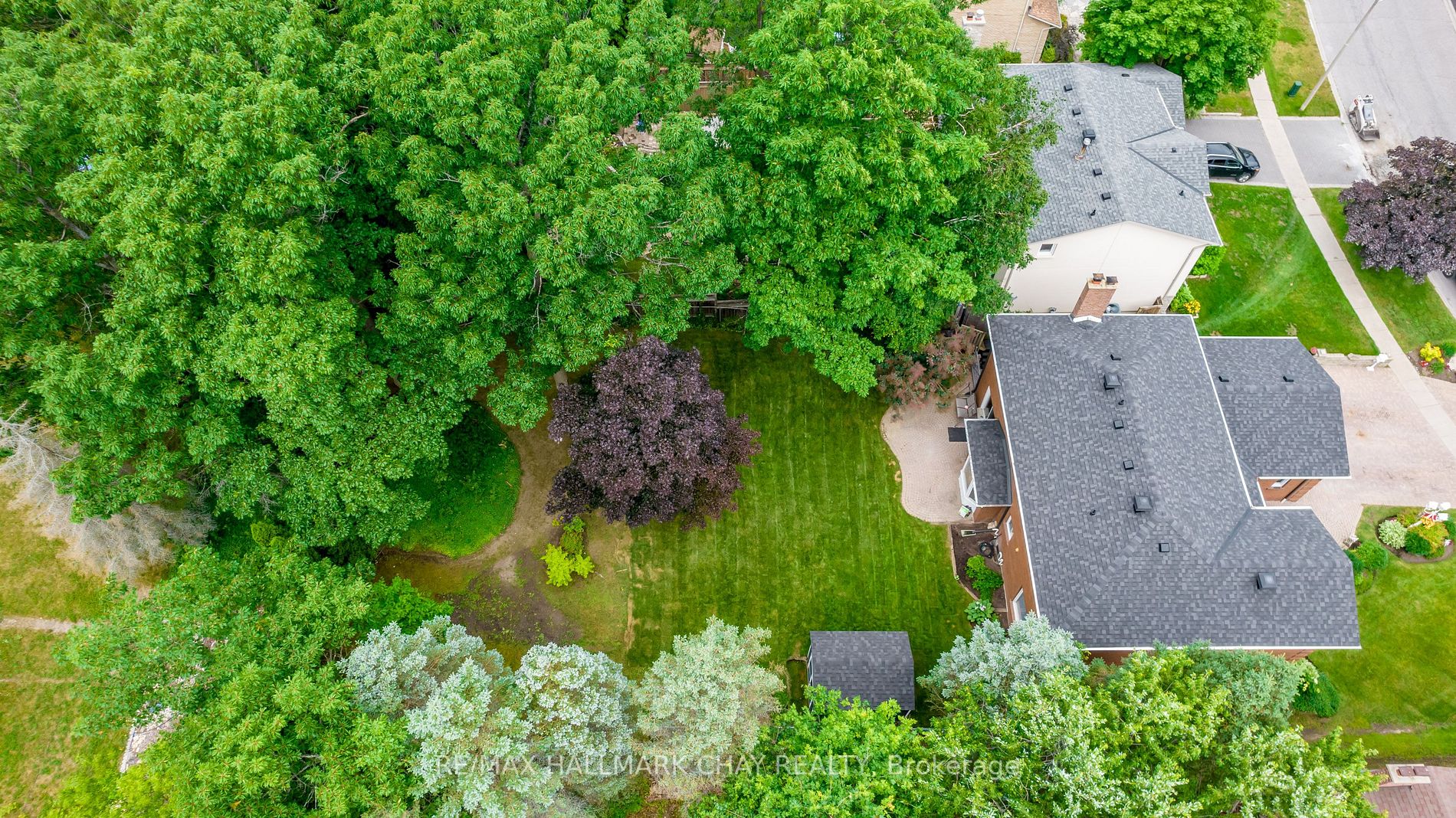 18 Valley Drive