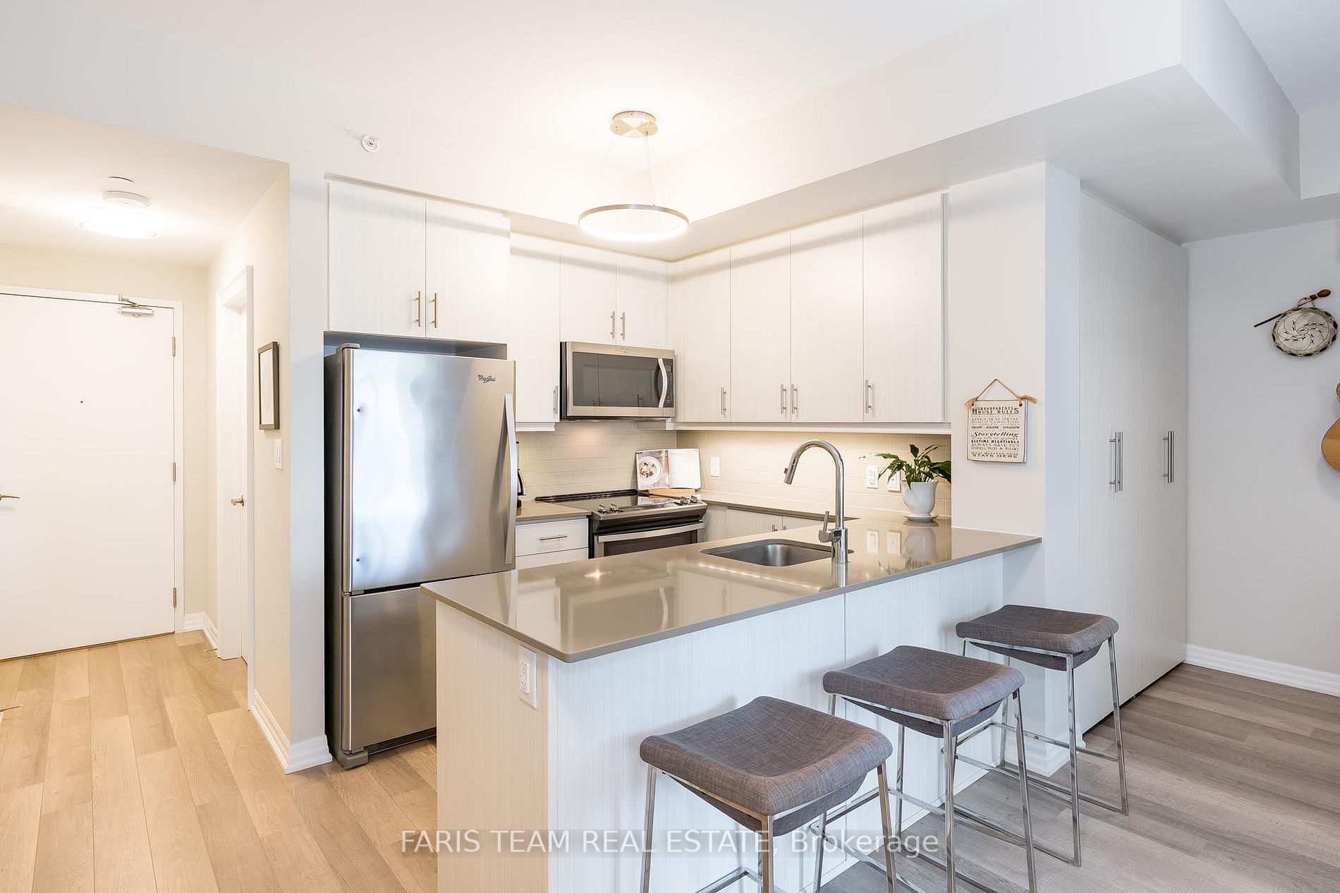 111 Worsley St, #506
