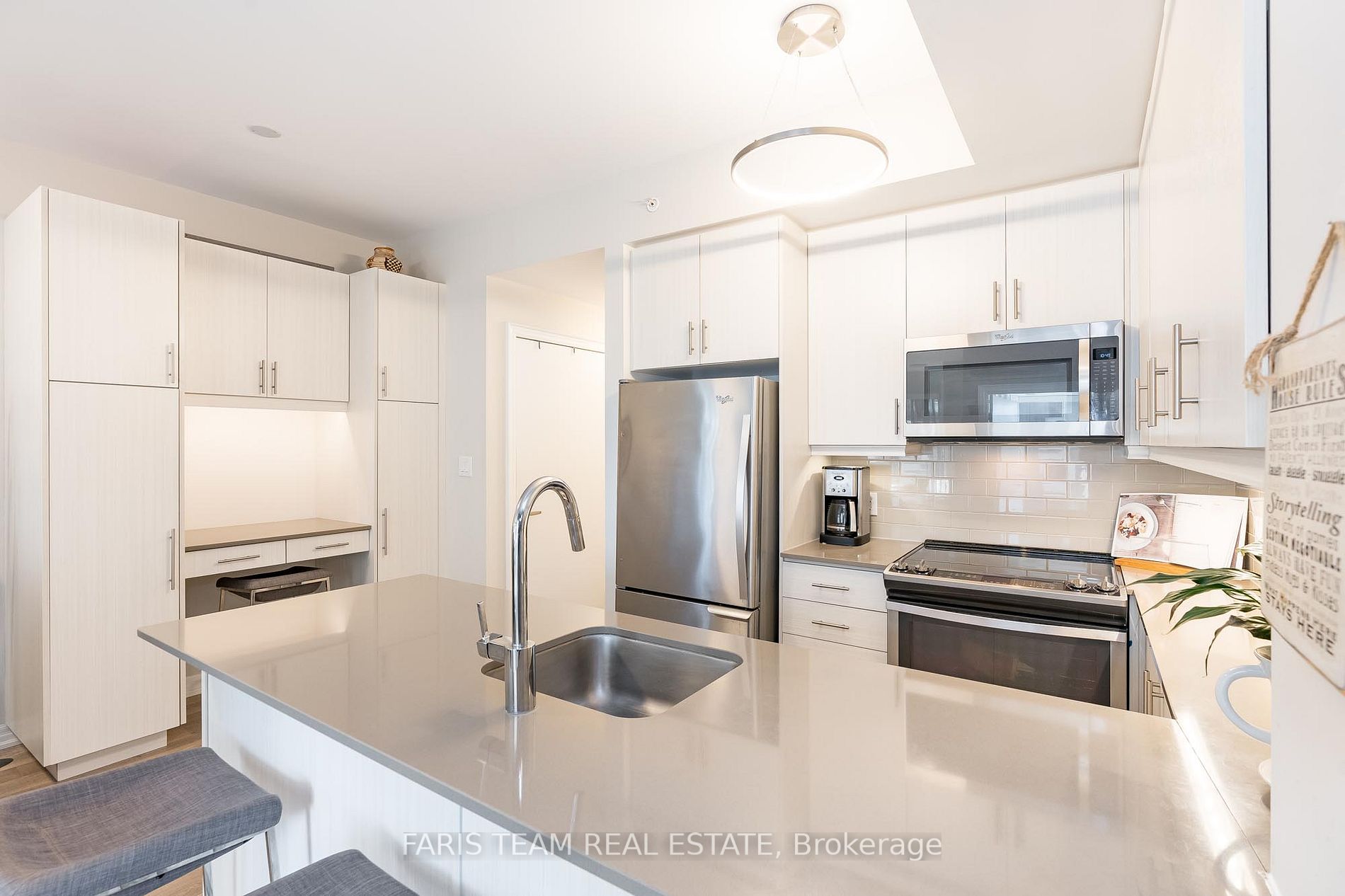 111 Worsley St, #506