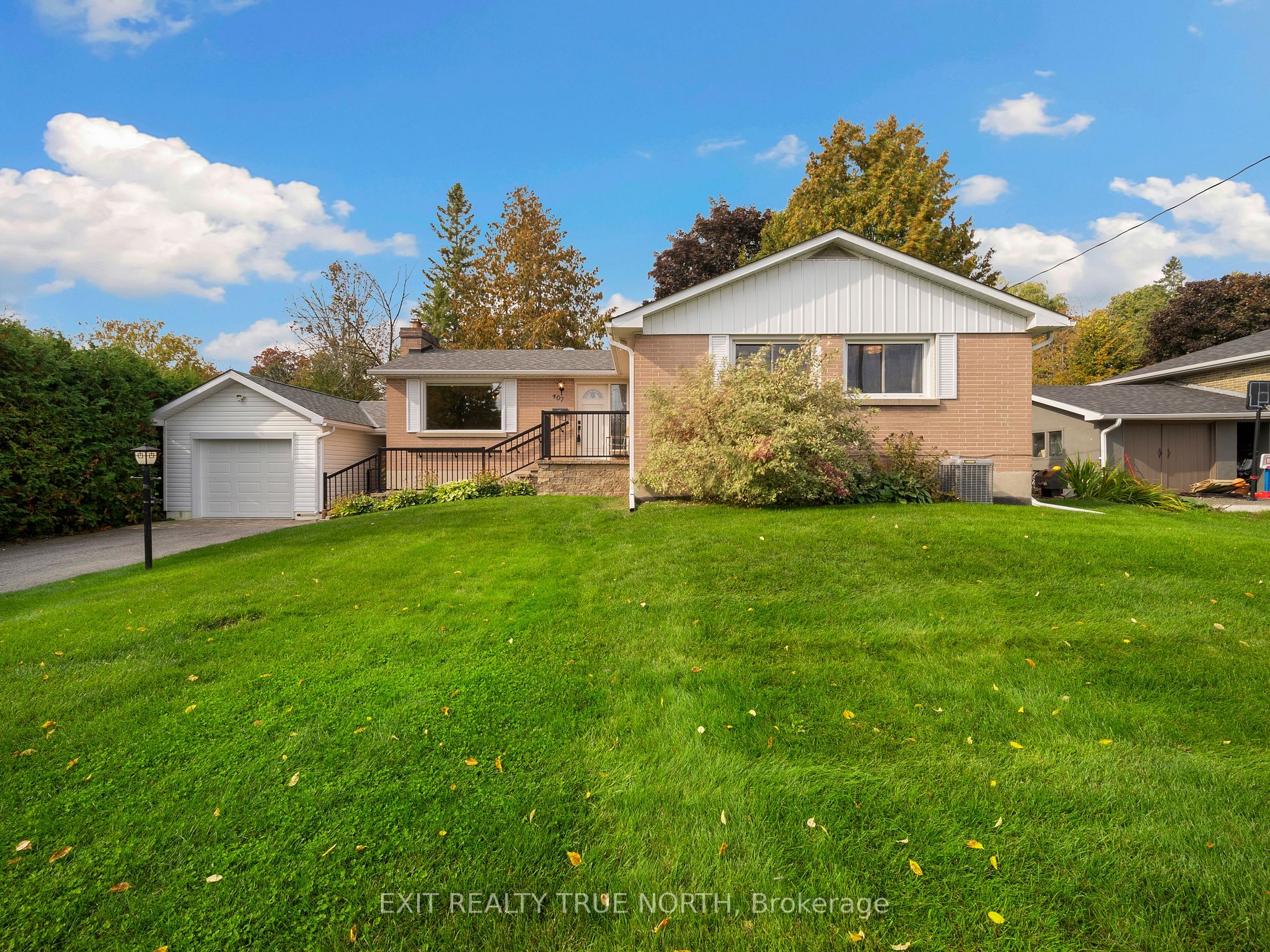407 Sundial Dr
