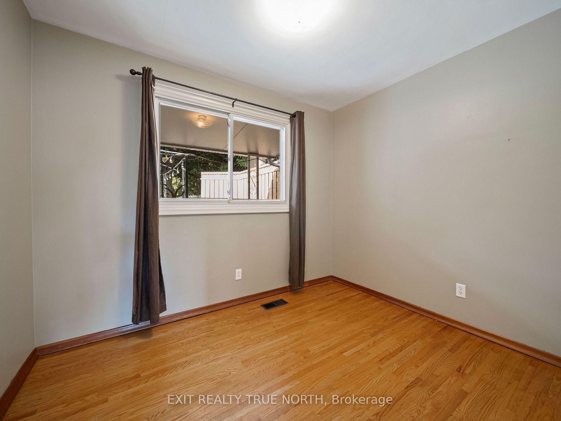 407 Sundial Dr