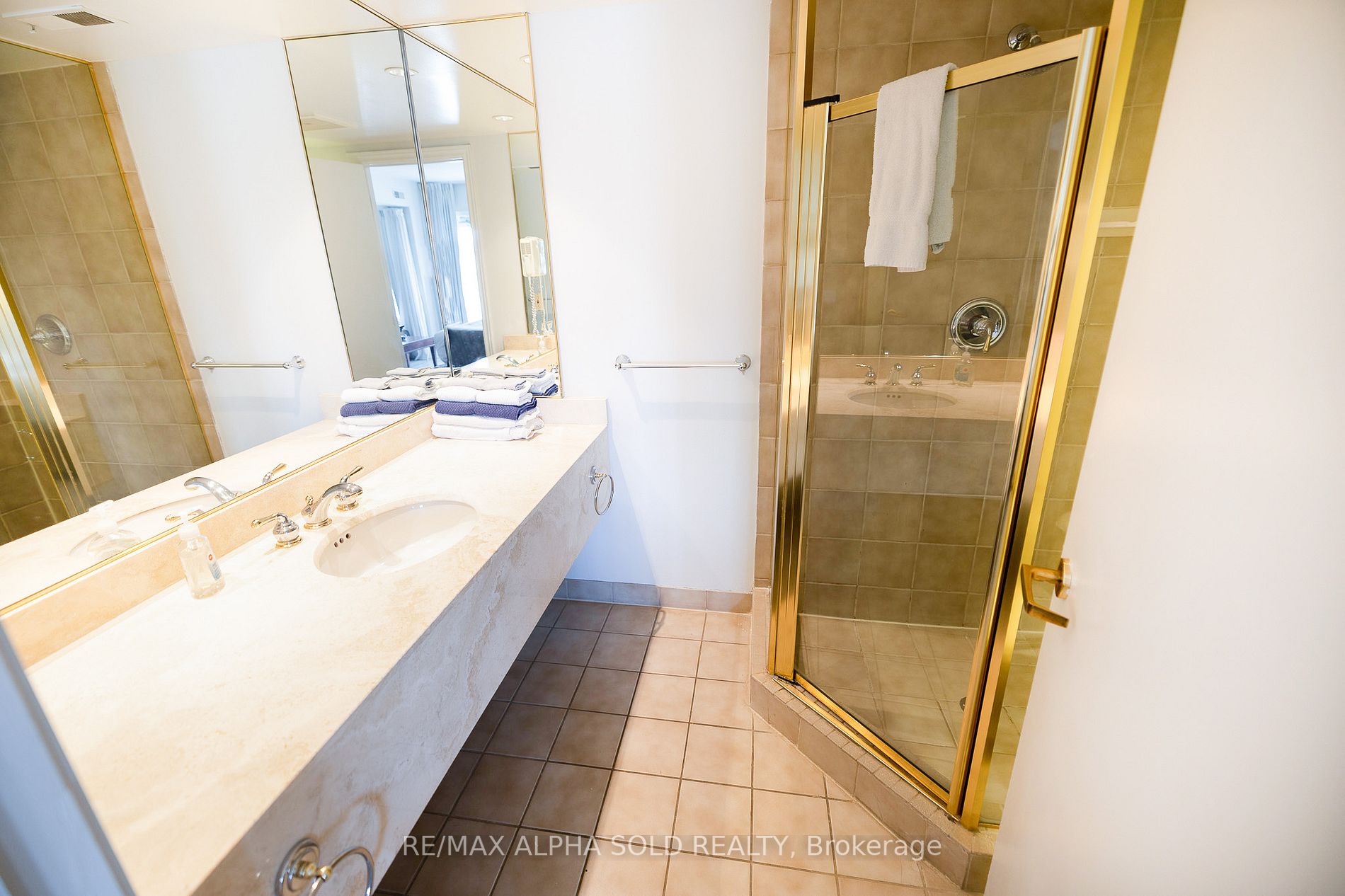 90 Highland Dr, #2266/67