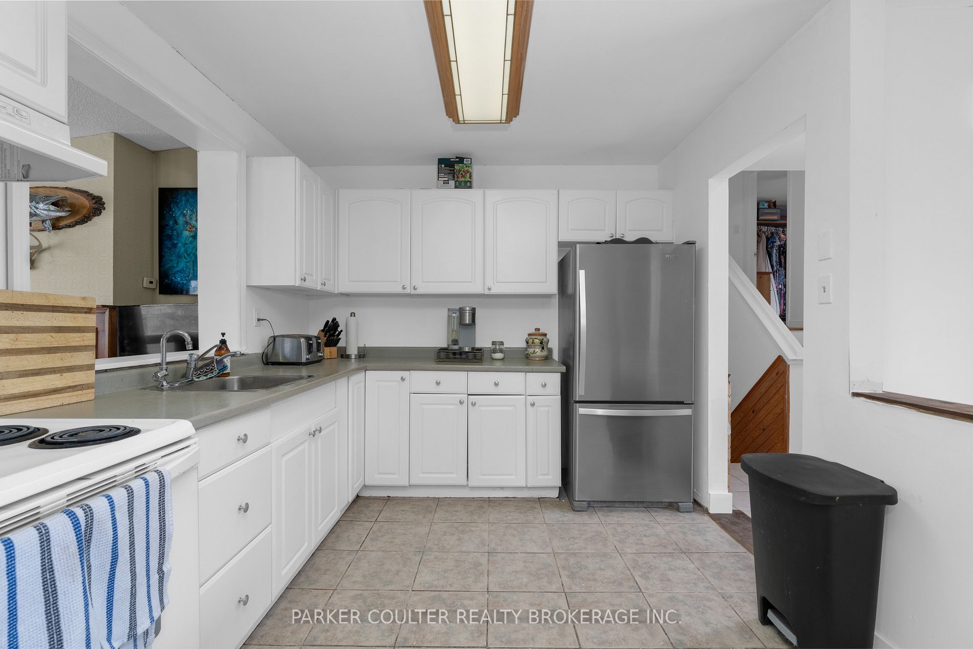 69 Christie Cres