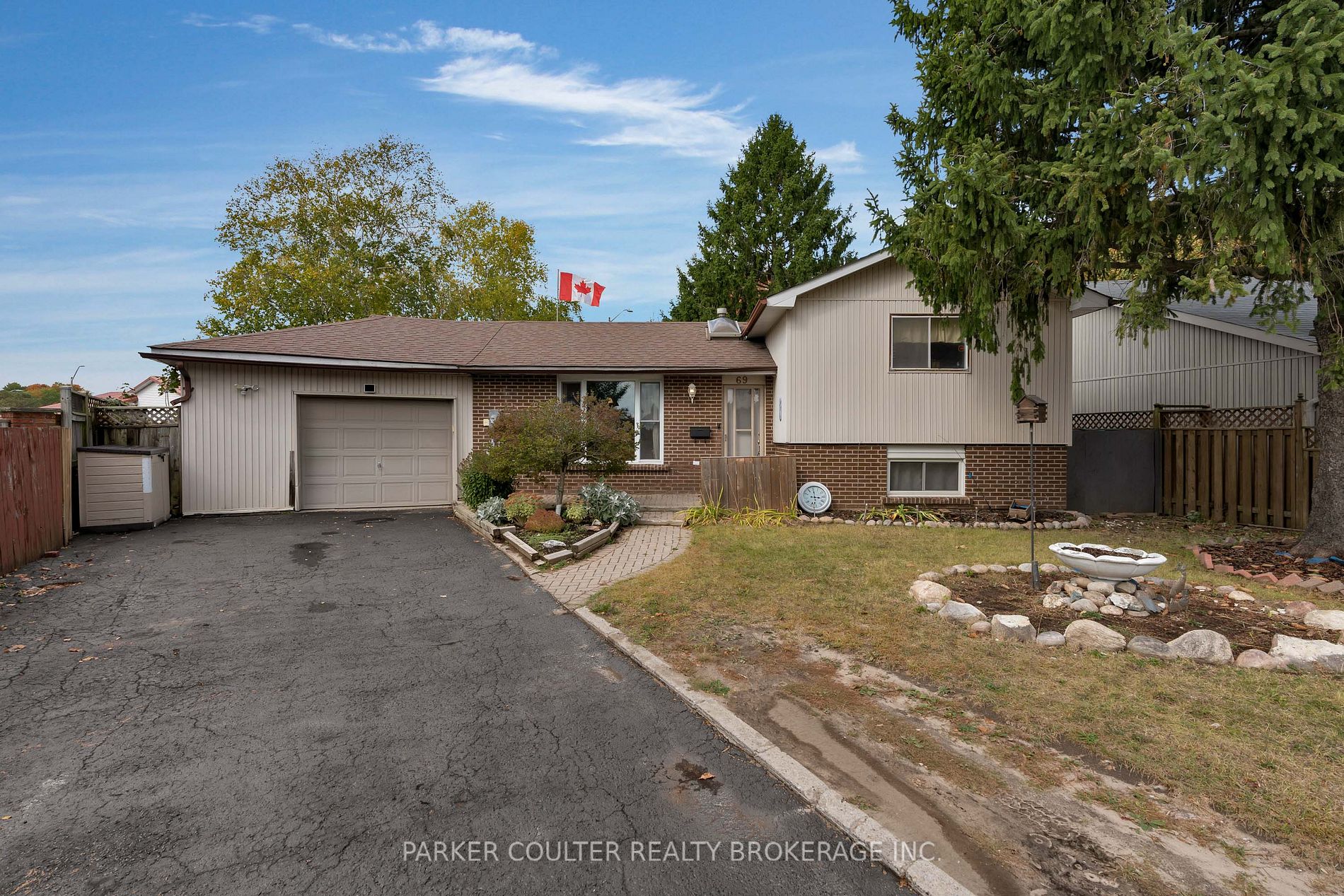69 Christie Cres