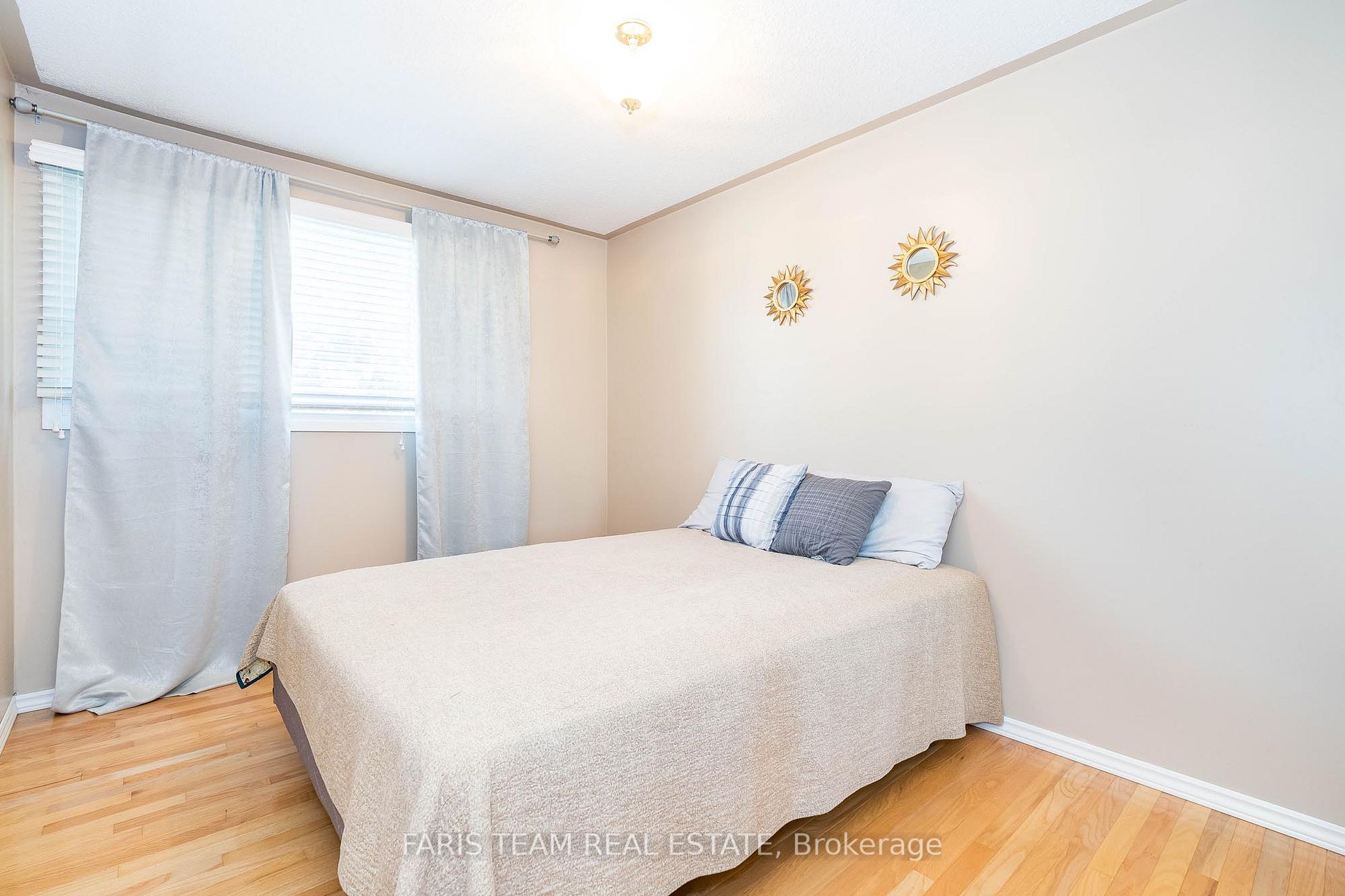 425 Dale Dr