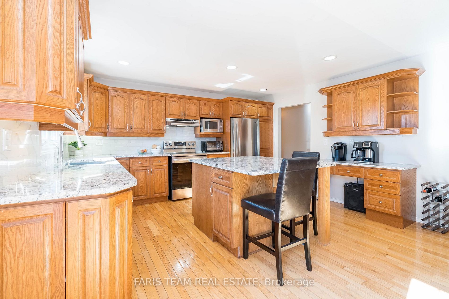 425 Dale Dr