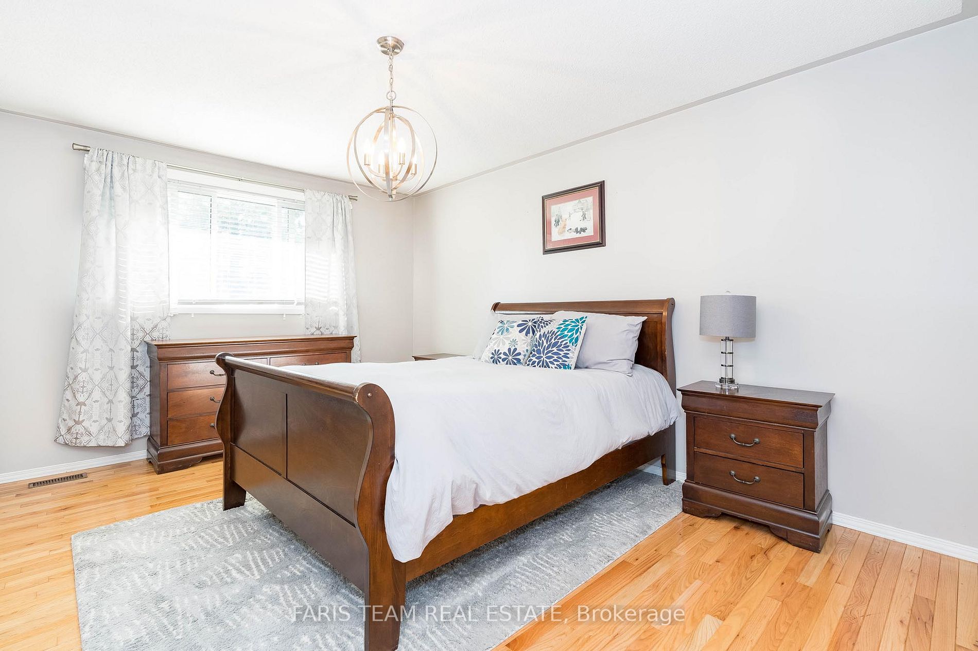 425 Dale Dr
