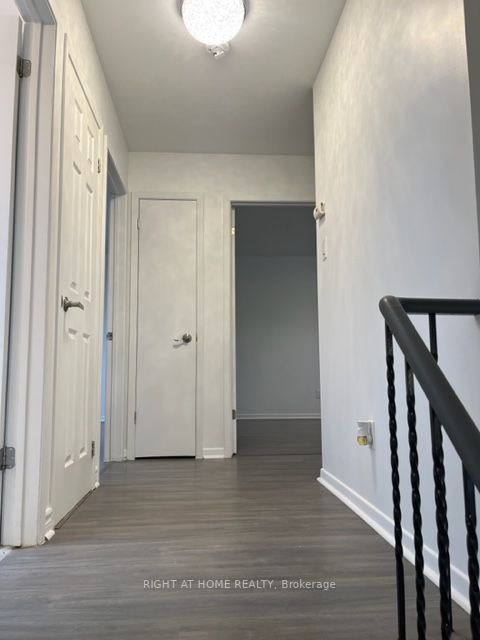 8 Peacock Lane
